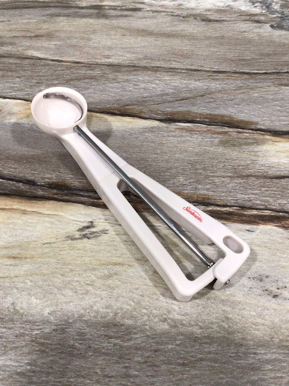 Vintage Sunbeam Ice Cream Cookie Scoop White Handle Kitchen Utensil 8”
